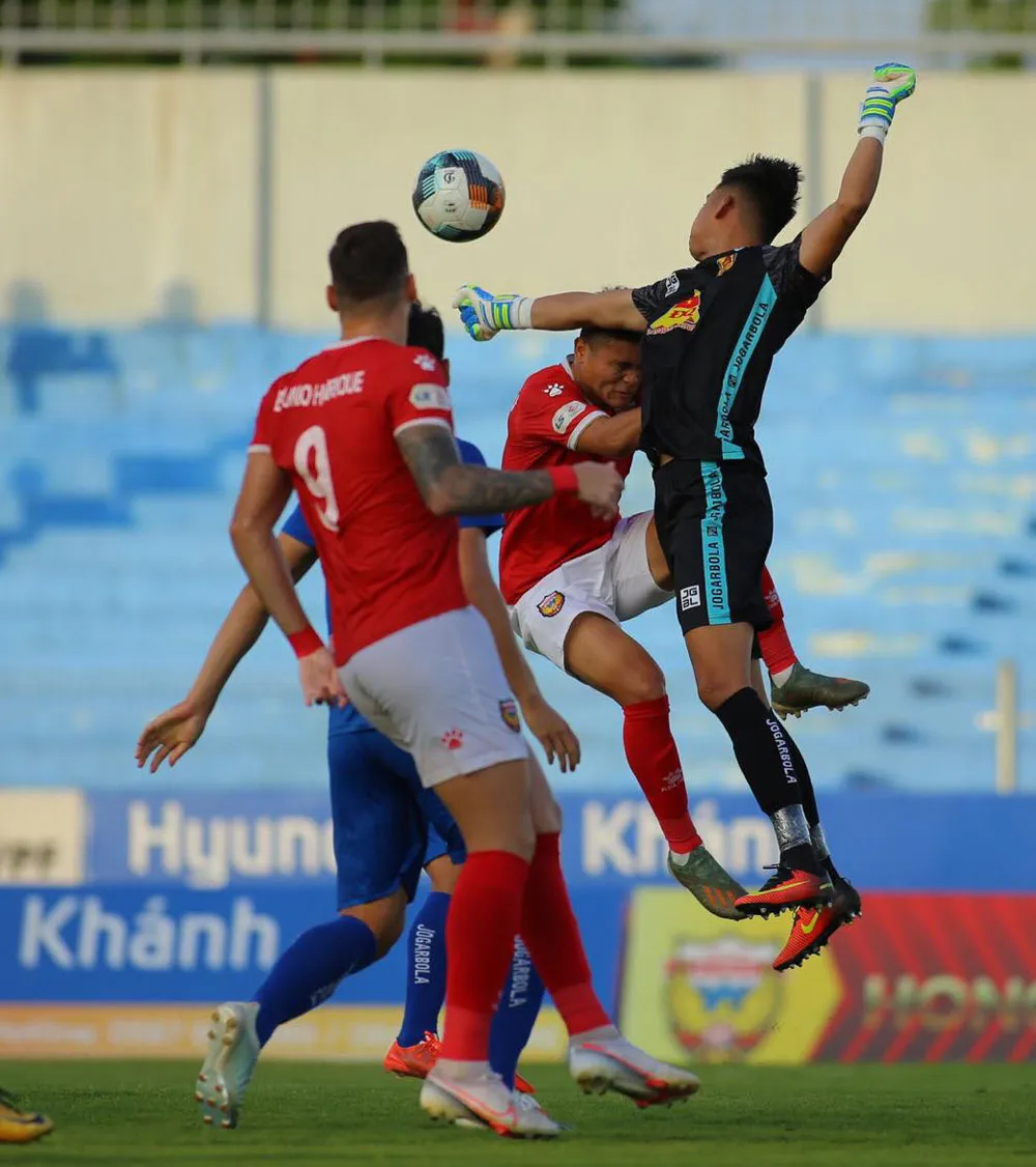 CLB Hà Tĩnh chia điểm với Than Quảng Ninh ảnh 1