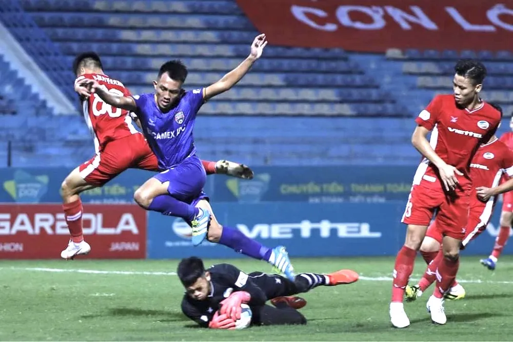 Thắng nhẹ Becamex Bình Dương, Viettel xây chắc ngôi đầu bảng ảnh 1