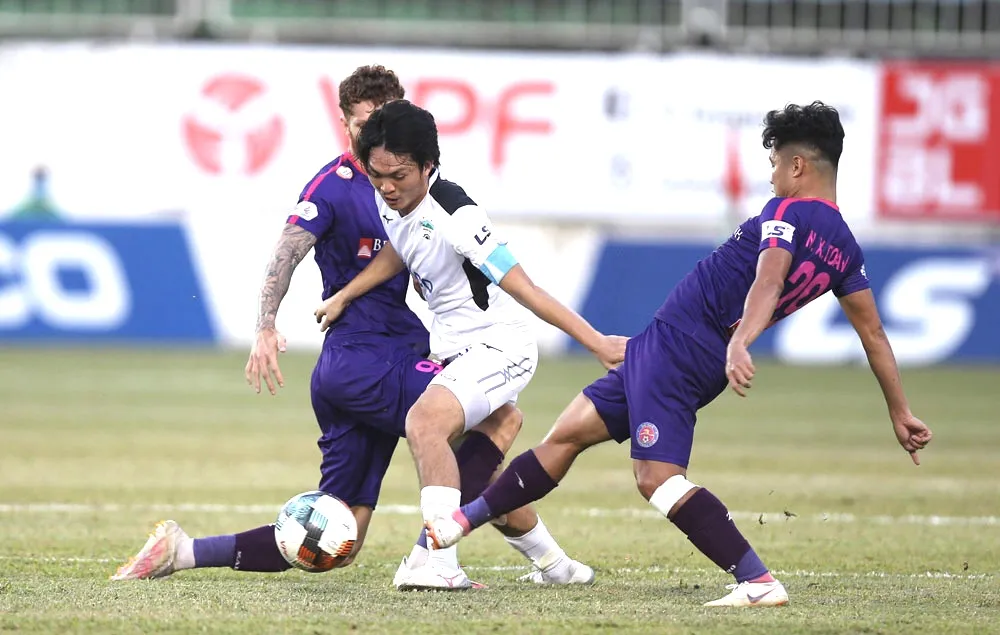 Đề xuất xử phạt hành vi phi thể thao của cầu thủ Sài Gòn và Hải Phòng ảnh 1