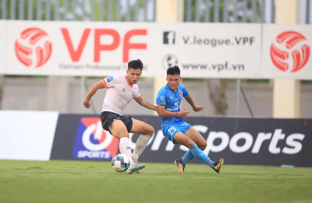 Đua thăng hạng V-League: Khi cơ trao tay đội bóng đất Võ ảnh 2