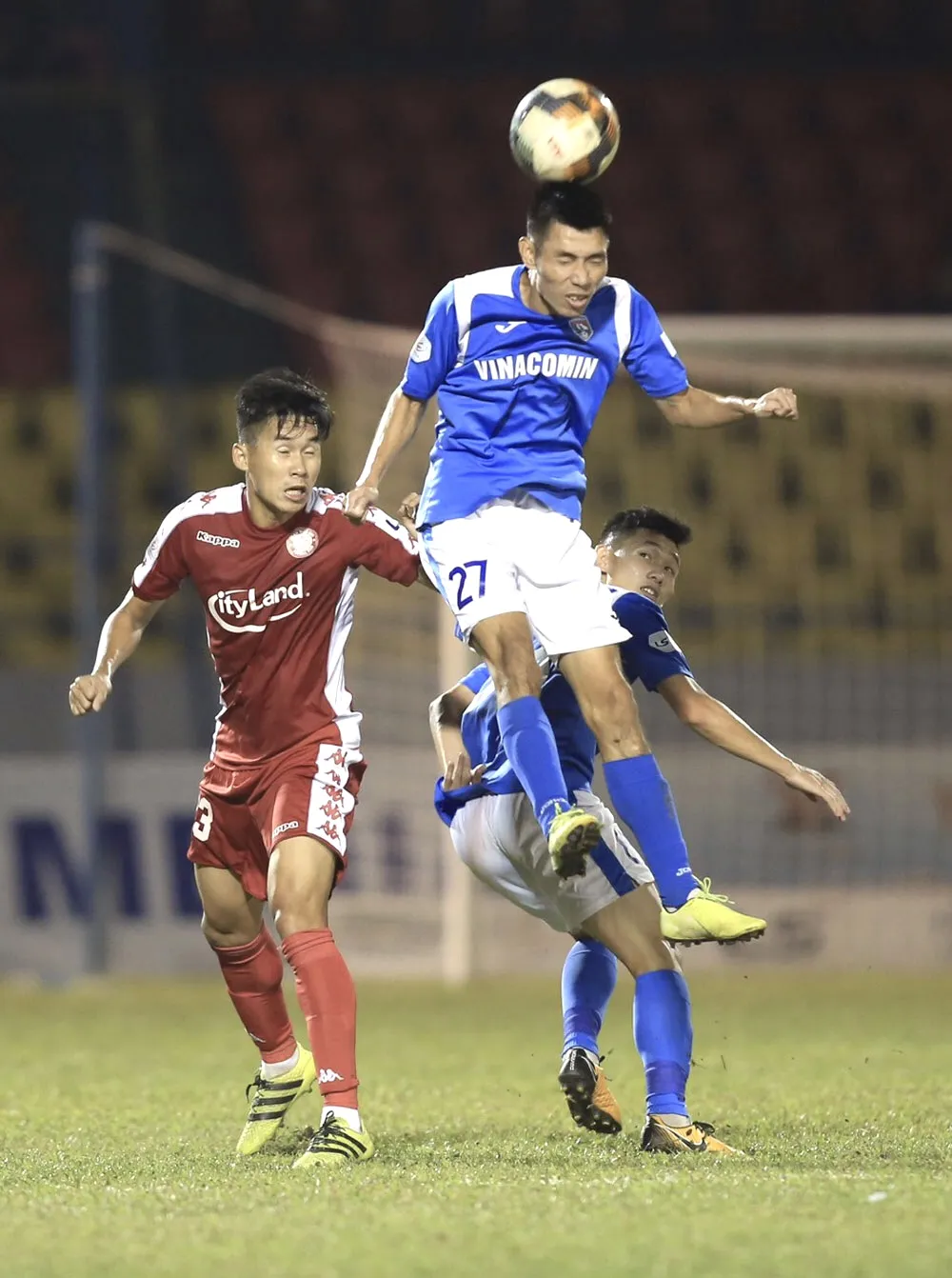 Đua vô địch LS V-League 2020: Than Quảng Ninh giương cờ trắng ảnh 2