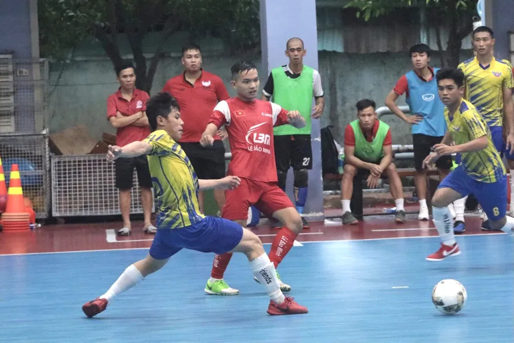 Thầy trò Trọng Luân vô địch giải Futsal phong trào TPHCM ảnh 1
