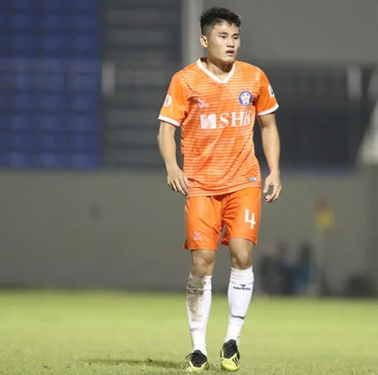 Cầu thủ trẻ Phi Hoàng. Ảnh: Viết Định