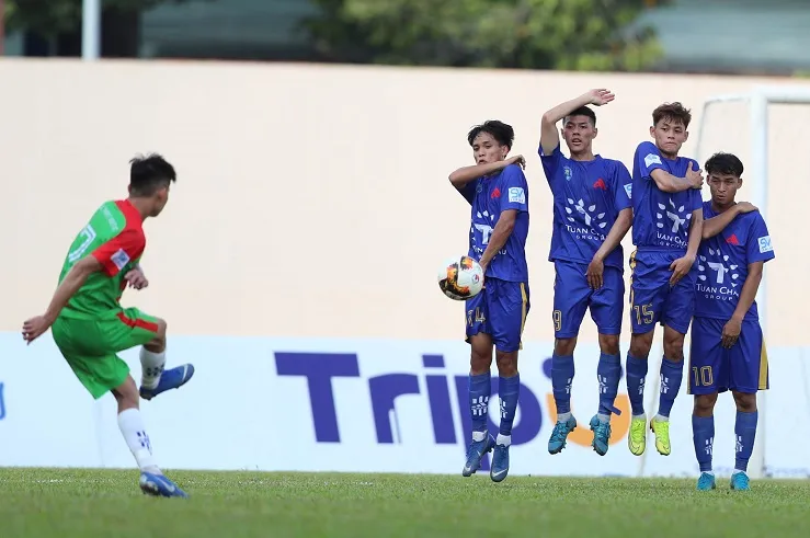 Đại học Văn Hiến thi đấu lấn lướt hơn ở trận đấu này