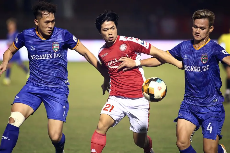 Công Phượng có mùa giải thành công ở quê nhà sau thời gian xuất ngoại thi đấu