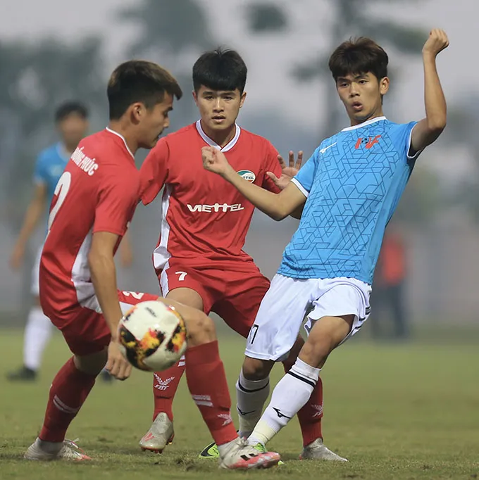 U17 PVF lần đầu vô địch giải đấu ‘lạ lẫm’ của bóng đá trẻ Việt Nam ảnh 1