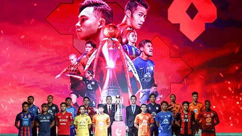 Văn Lâm ‘ngồi chơi xơi nước’ 1 tháng khi Thai League hoãn lần 2 ảnh 1