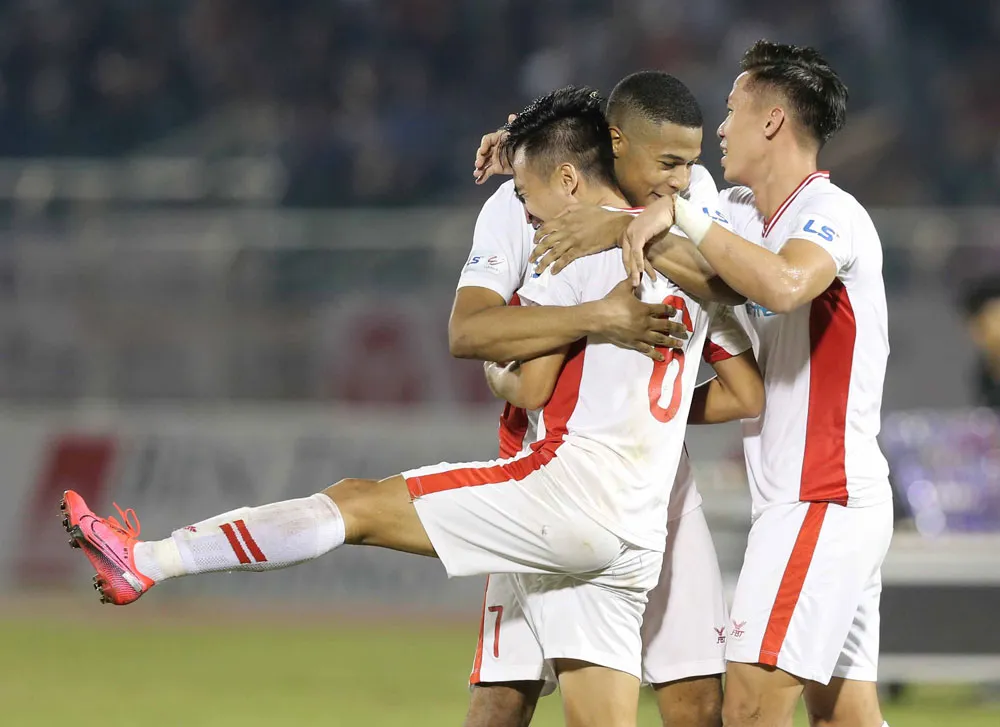 Nóng từ Siêu cúp Quốc gia đến Quả bóng Vàng Việt Nam 2020 ảnh 1