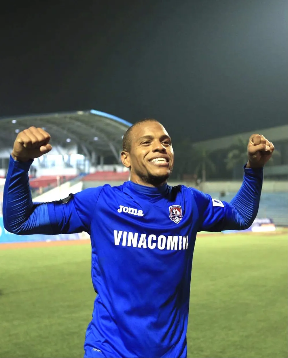 Đá hỏng 2 quả phạt 11m, Hà Tĩnh thua ngược Than Quảng Ninh ảnh 1