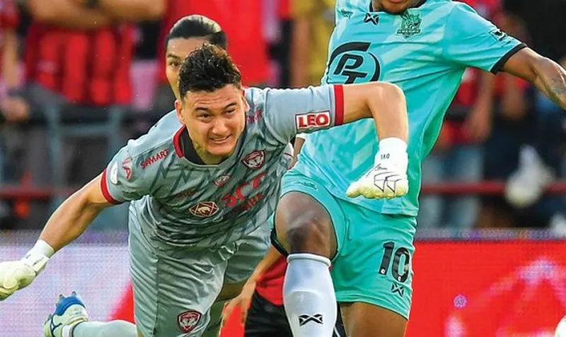 Muangthong United quyết kiện Văn Lâm lên FIFA ảnh 1