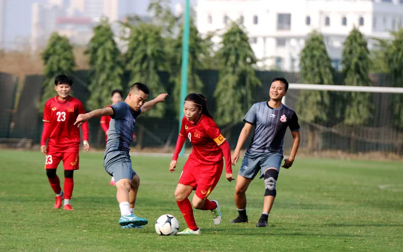 ĐT nữ Việt Nam thua đội cựu tuyển thủ 4-5 ảnh 1