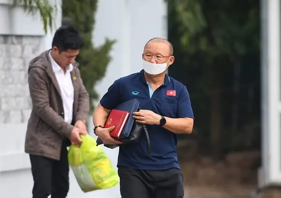 HLV Park Hang-seo sẽ trở sang Việt Nam ngày 3-2