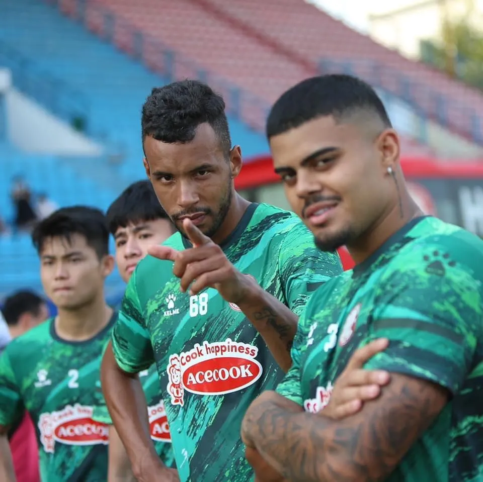 Không có cầu thủ TPHCM bị phạt vì lỗi tăng cân ảnh 1