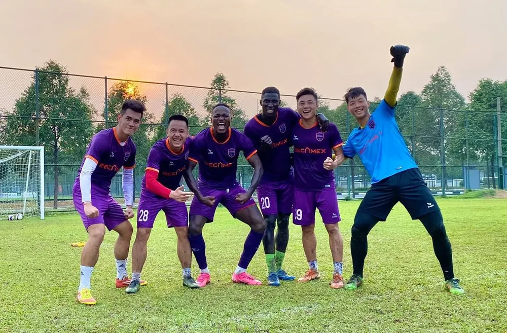 Becamex Bình Dương tập khai Xuân ảnh 2