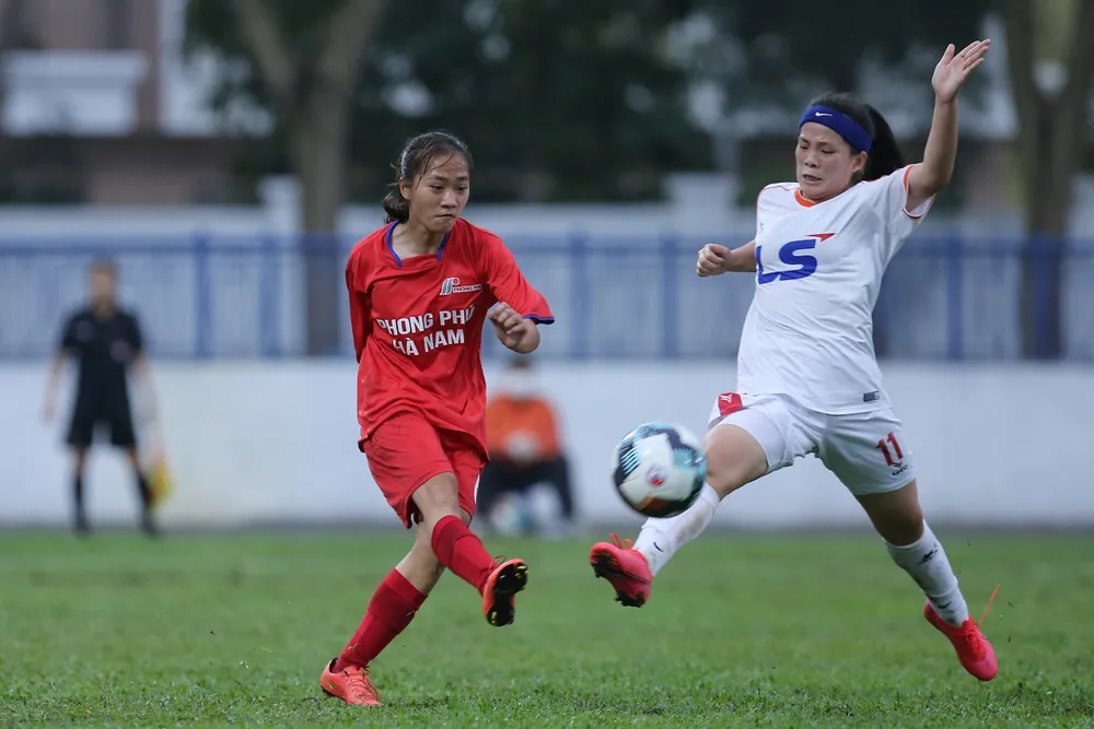 Đội U19 nữ TPHCM giành 1 điểm vào phút cuối ảnh 4