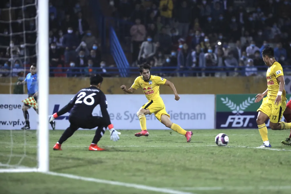 HAGL dẫn đầu LS V-League 2021 ảnh 1