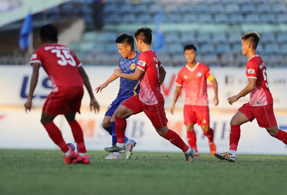 Anh Đức tiếp tục tỏa sáng, Long An kéo dài mạch trận bất bại ảnh 1