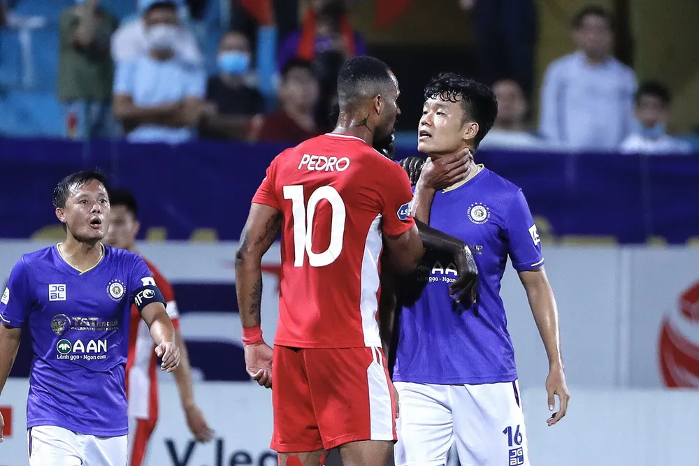 Viettel lần đầu thắng được Hà Nội FC kể từ khi thăng hạng. Ảnh: MINH HOÀNG