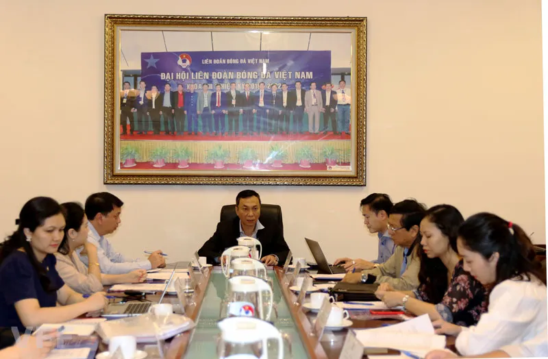 Các CLB chuyên nghiệp sẽ phải xây dựng 1 đội nữ ảnh 1