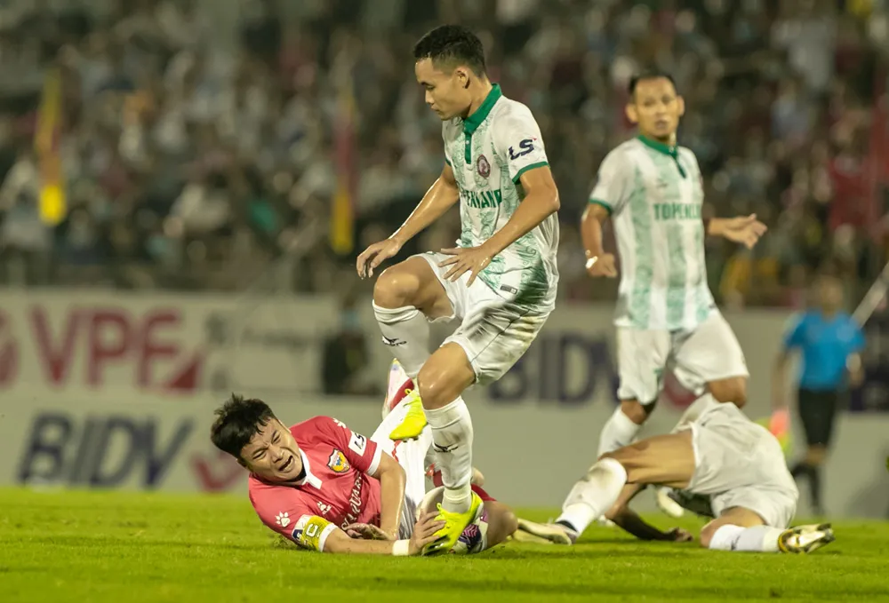 Hà Tĩnh thi đấu không thành công từ đầu mùa đến nay buộc ông Minh Đức phải rời ghế HLV trưởng 