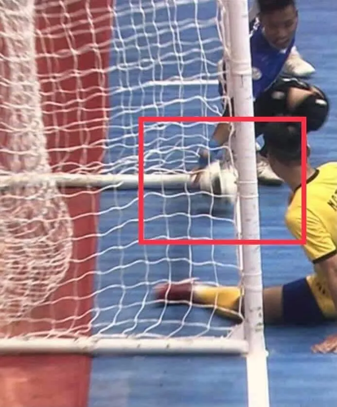 Tình huống khiếu nại của đội chủ nhà 