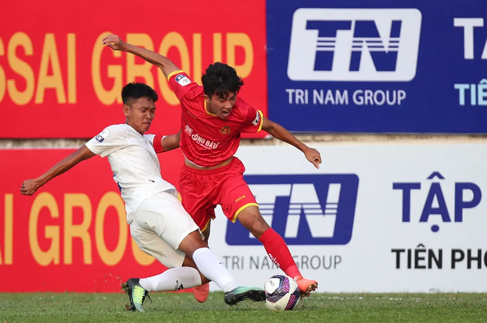  HLV Dương Hồng Sơn giúp Quảng Nam có chiến thắng đầu tiên ảnh 1