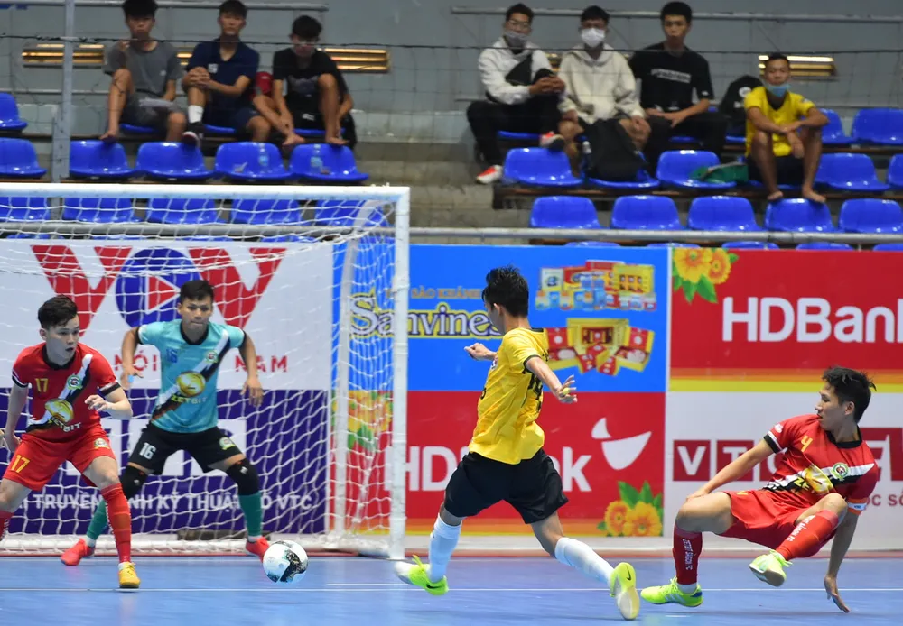 Zetbit Sài Gòn trở lại tốp 3 ảnh 1