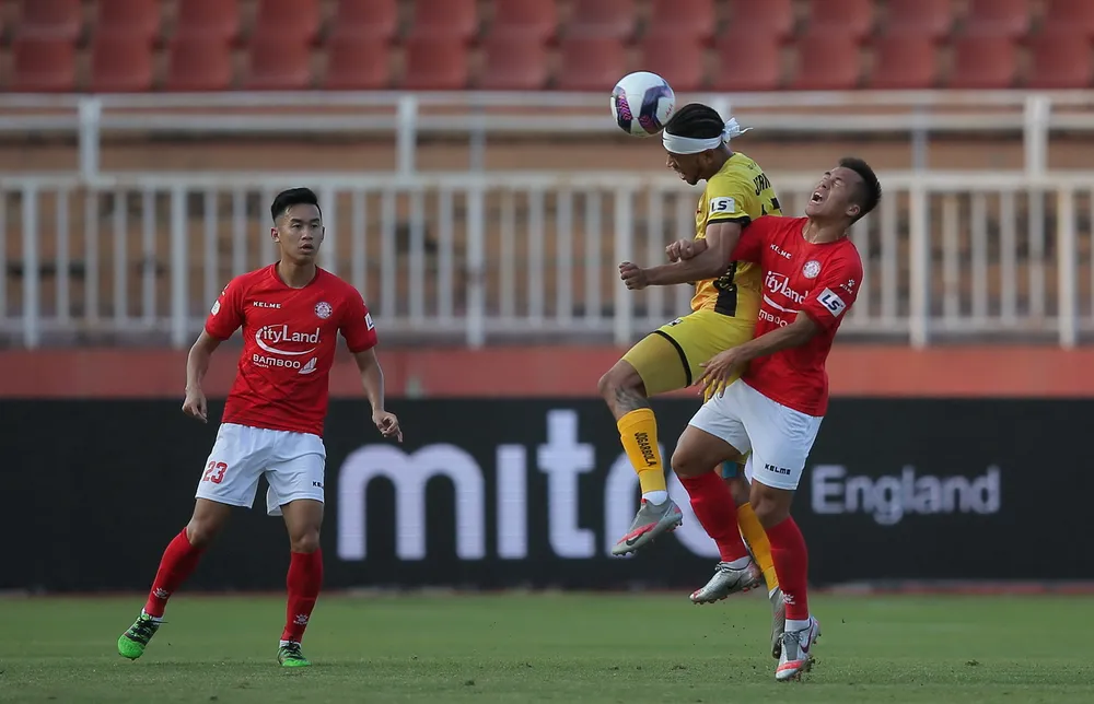 Bùi Tiến Dũng giữ sạch lưới, Lee Nguyễn lập siêu phẩm vào lưới Hải Phòng ảnh 1