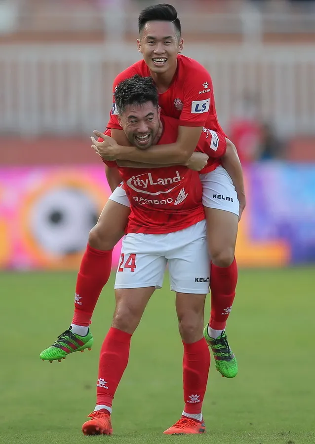 Bùi Tiến Dũng giữ sạch lưới, Lee Nguyễn lập siêu phẩm vào lưới Hải Phòng ảnh 2