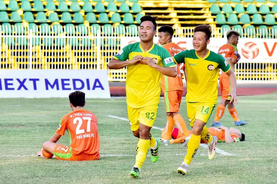 Anh Đức lại ghi bàn, Long An vào tốp 3 ảnh 1