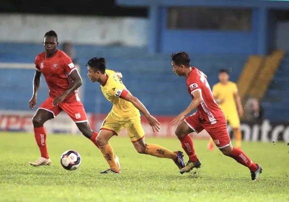 Thầy trò HLV Park Hang-seo xét nghiệm Covid-19 sau khi hội quân ảnh 2