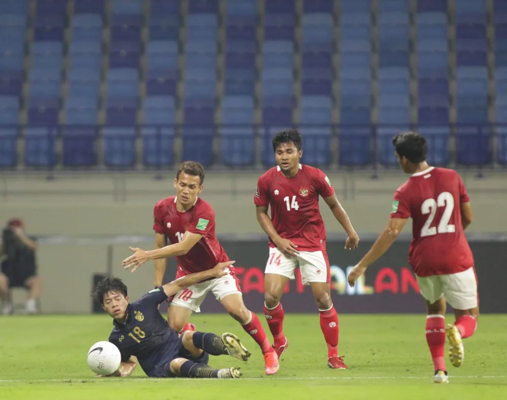 Thái Lan lỡ cơ hội áp sát ngôi đầu bảng của đội tuyển Việt Nam khi chỉ giành được 1 điểm vào tối 3-6. Ảnh: ANH KHOA