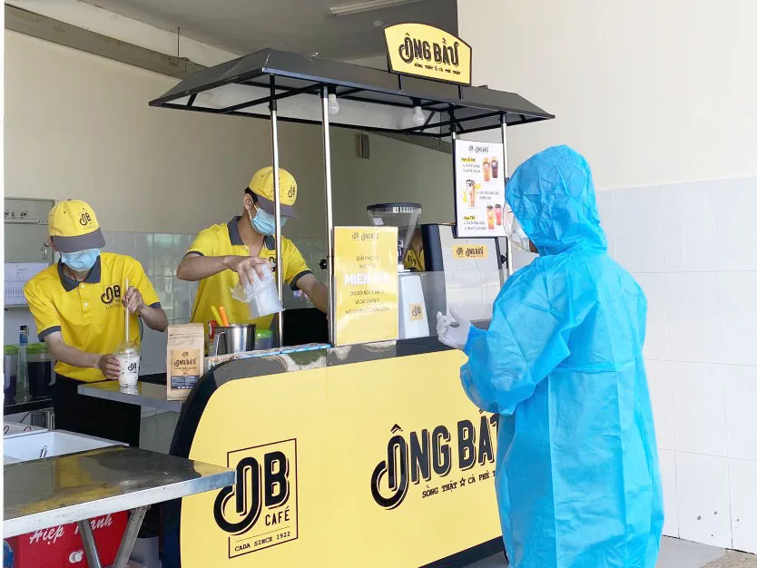 Cà phê Ông Bầu tiếp thêm năng lượng cho các y bác sĩ tuyến đầu chống dịch ảnh 1