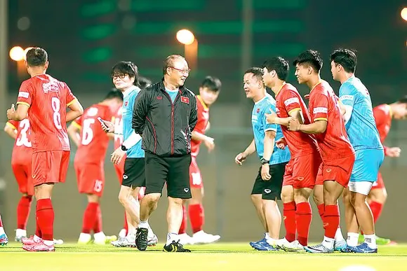 HLV Bert van Marwijk: 'UAE lúc này mạnh hơn rất nhiều thời điểm thua Việt Nam' ảnh 1