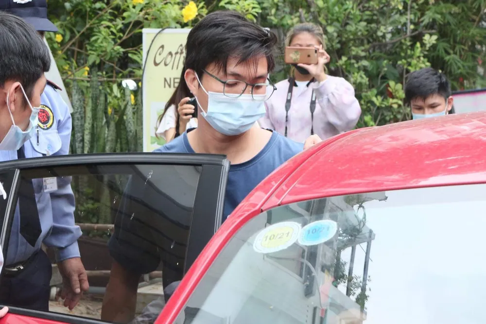 Đội tuyển Việt Nam về nhà sau gần 2 tháng tập trung ảnh 2