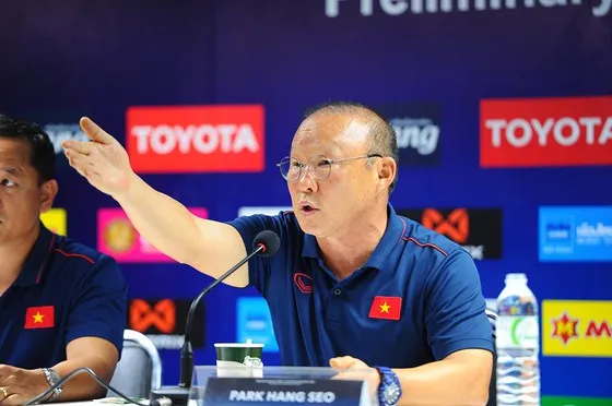 HLV Park Hang-seo hiện đang thực hiện cách ly y tế tại khách sạn. Ảnh: DŨNG PHƯƠNG