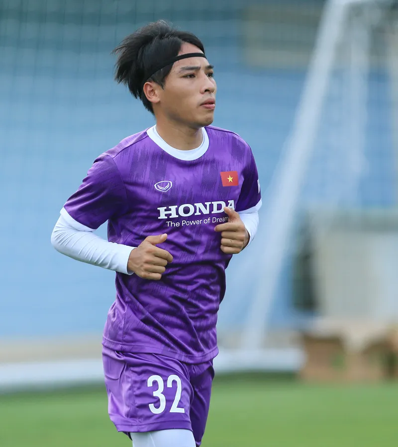 Văn Toàn và Tuấn Anh tập riêng ở buổi đầu ra sân cùng đội tuyển Việt Nam ảnh 5