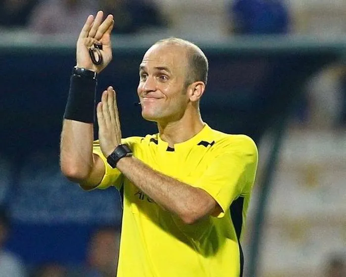 Trọng tài Adham Makhadmeh