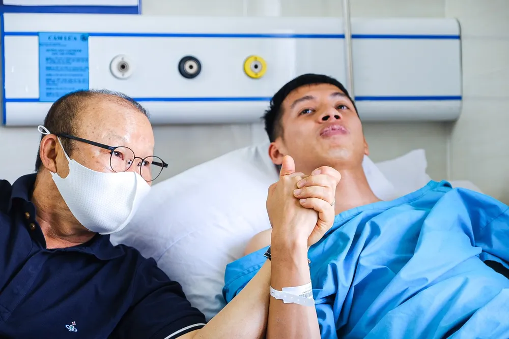 Đỗ Hùng Dũng tự tin sẽ trở lại vào mùa bóng 2022 ảnh 1