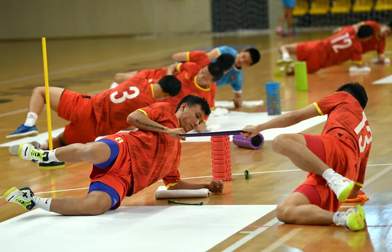 Đội tuyển futsal Việt Nam âm tính với RT-PCR ảnh 1