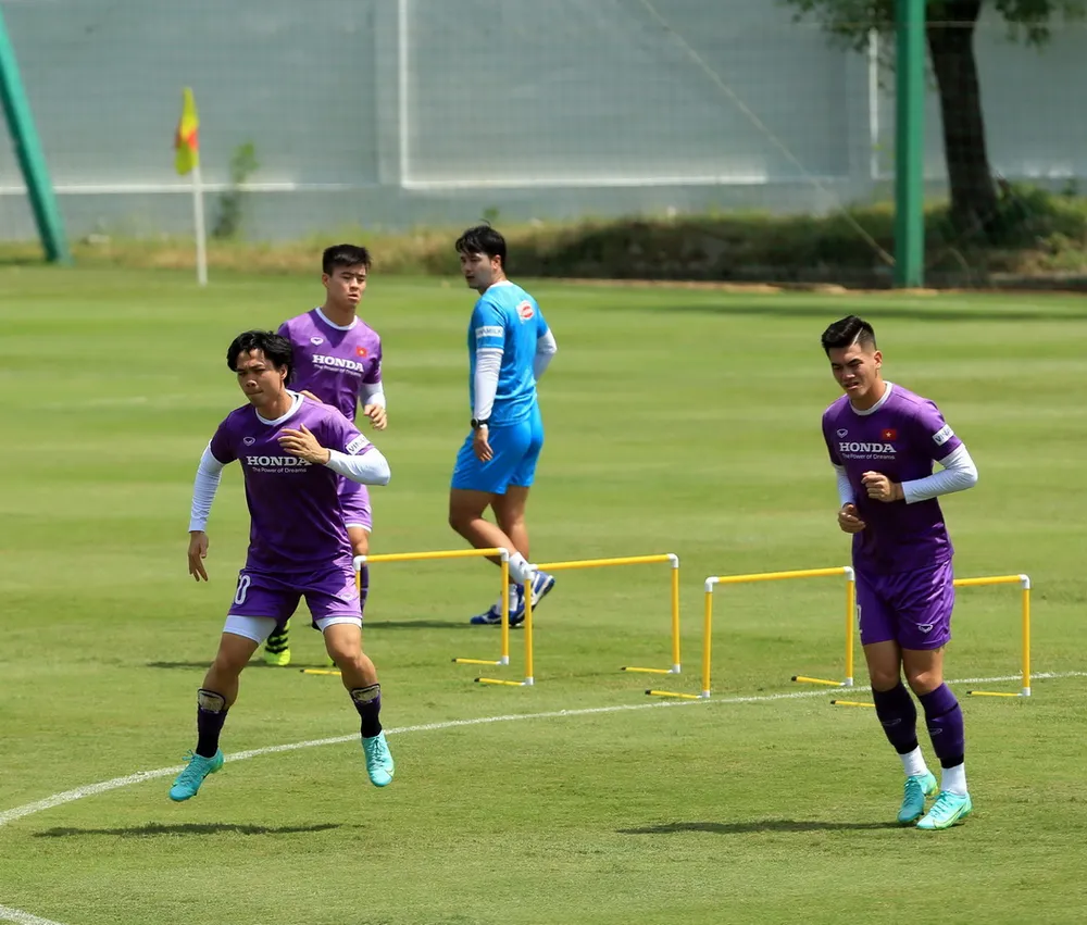 Tiền vệ Đức Huy tự tin trước trận gặp Trung Quốc ảnh 5