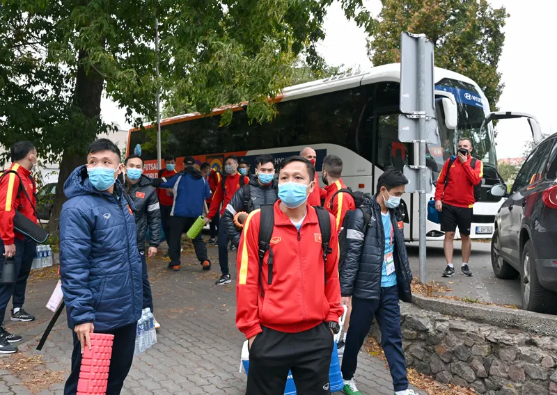 Đức Tùng chưa thể ra sân ở trận gặp đội tuyển Nga ảnh 1