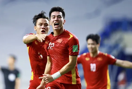 Khốc liệt như sân chơi World Cup ảnh 1