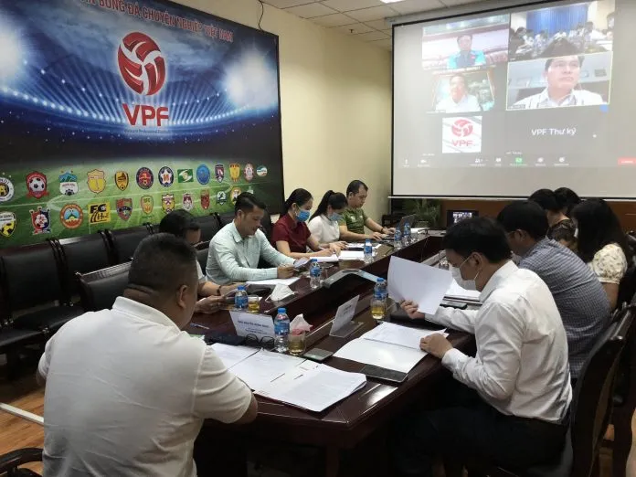 Nhiều đội bóng đề nghị V-League 2022 nên trở lại thể thức cũ ảnh 1