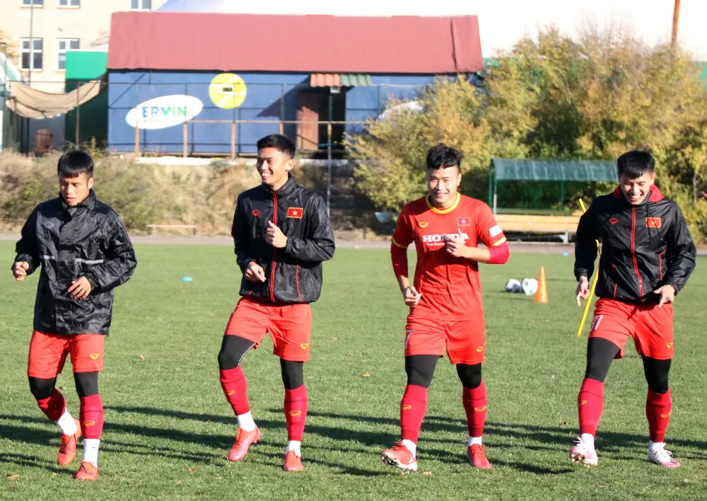 Thời tiết có phần dễ chịu hơn khi đã có ánh nắng vào ngày 23-10