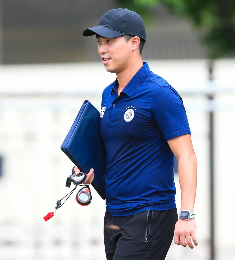 HA.GL và Hà Nội cùng chia tay trợ lý người Hàn Quốc ảnh 1