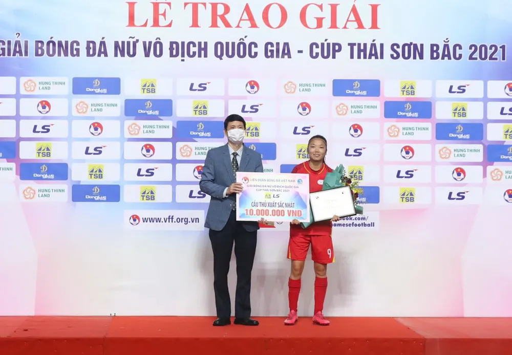 TPHCM thắng lớn ở giải bóng đá nữ VĐQG 2021 ảnh 8