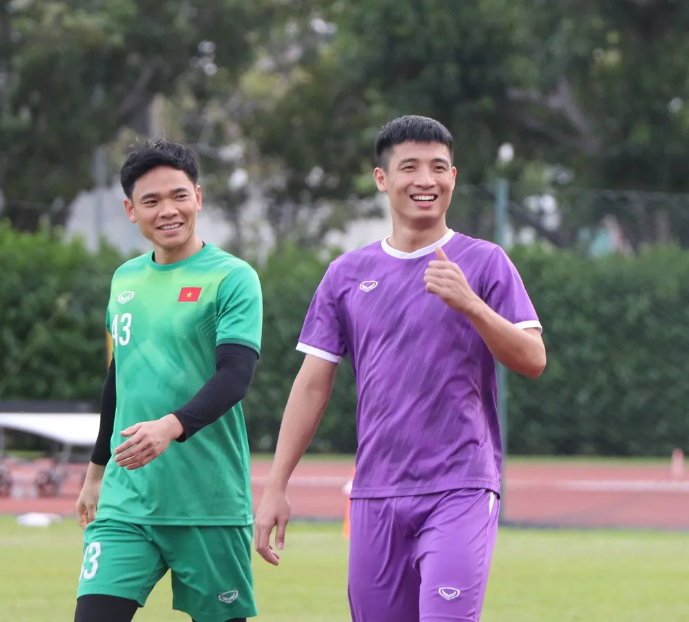 BHL đội tuyển Việt Nam chia làm 2 nhóm để quan sát Indonesia và Malaysia ảnh 1