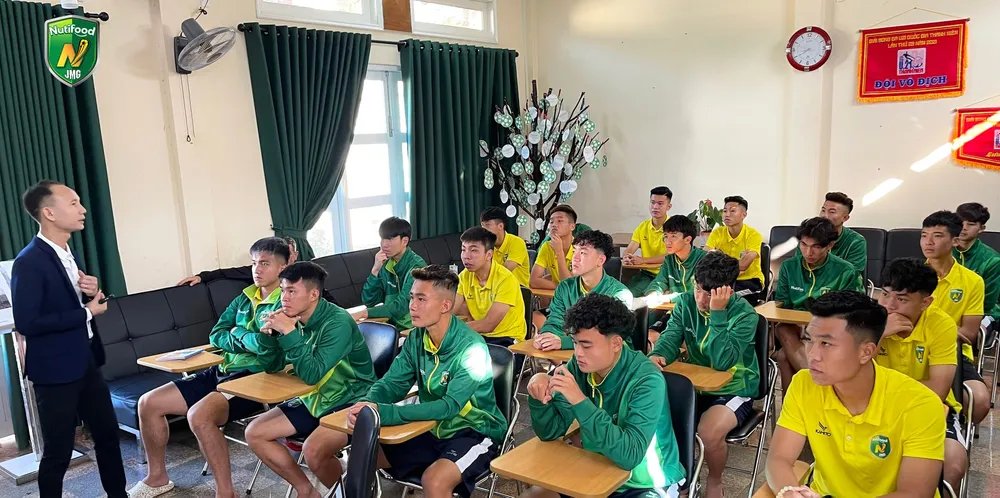 Cầu thủ tốt và công dân tốt ảnh 1