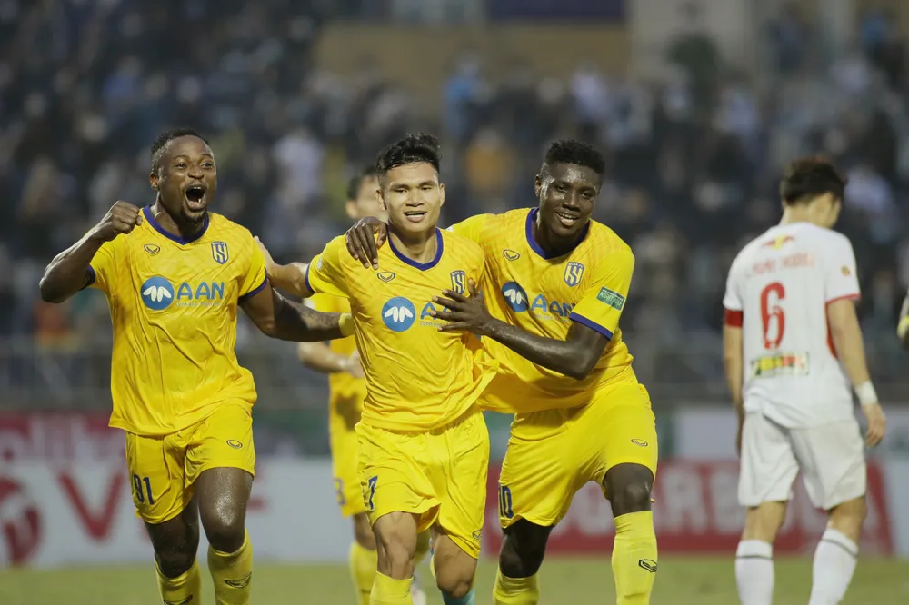 HA.GL chìm sâu trong thất vọng ảnh 1